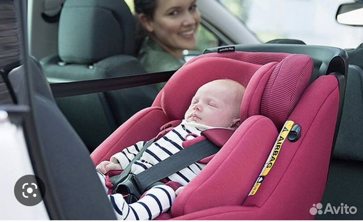 Автокресло Maxi-Cosi AxissFix Plus автолюлька
