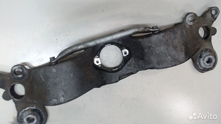 Кронштейн кпп Audi A4 (B6), 2001