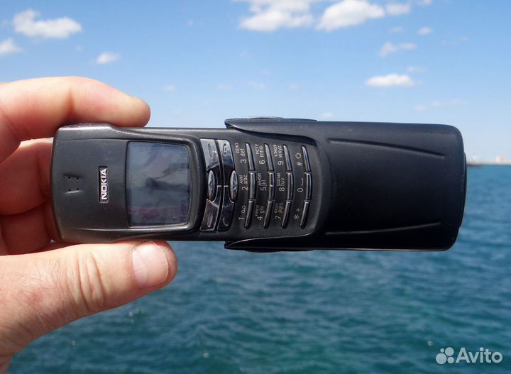 Nokia 8910i