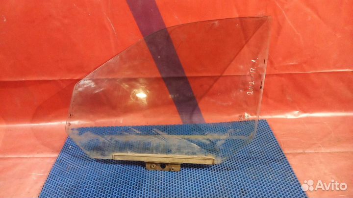 Переднее левое стекло ваз 2112
