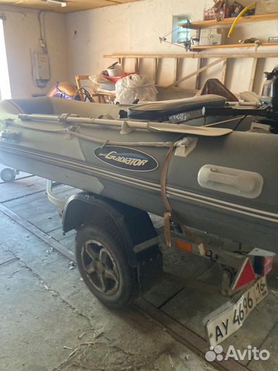 Моторная лодка