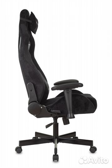 Кресло игровое Knight Outrider LTD black