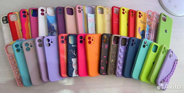Чехлы на iPhone 11