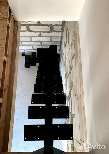 Лестница на монокосоуре