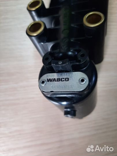 Кран уровня пола Рено Премиум Магнум Wabco