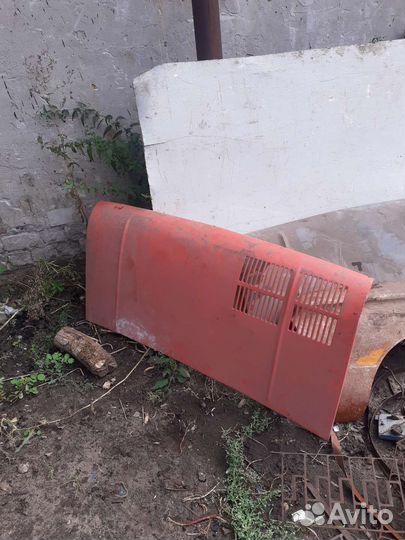 Капот Луаз,Зап