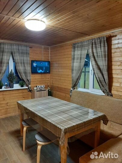 Баня. Загородний дом с русской баней и басейном