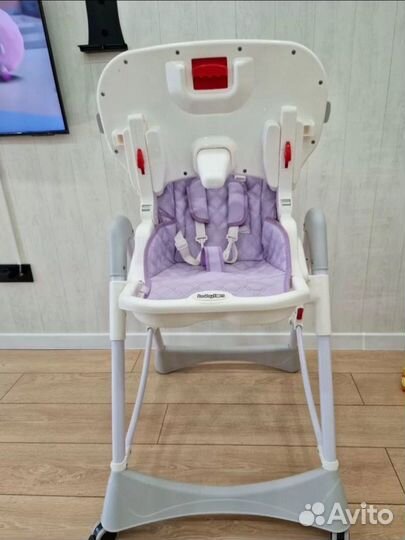 Детский стульчик для кормления