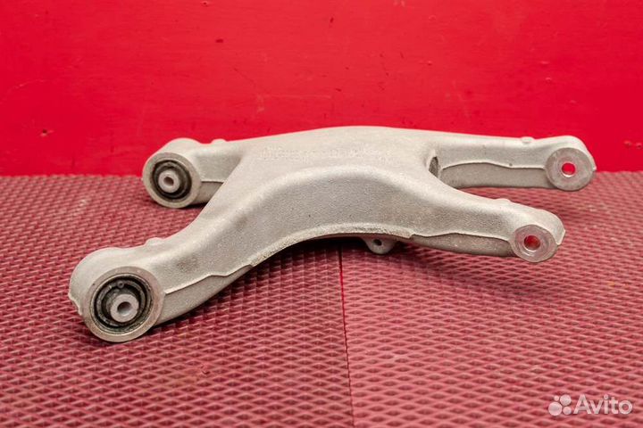 Рычаг подвески нижний задний правый Audi A6 C7