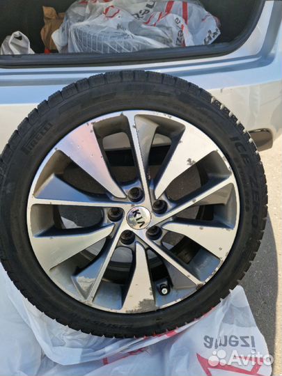 R18 Pirelli Ice Zero FR 235/45, PCD 5x114.3 DIA 67