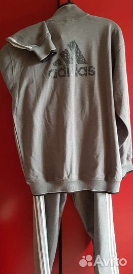 Спортивный мужской костюм adidas