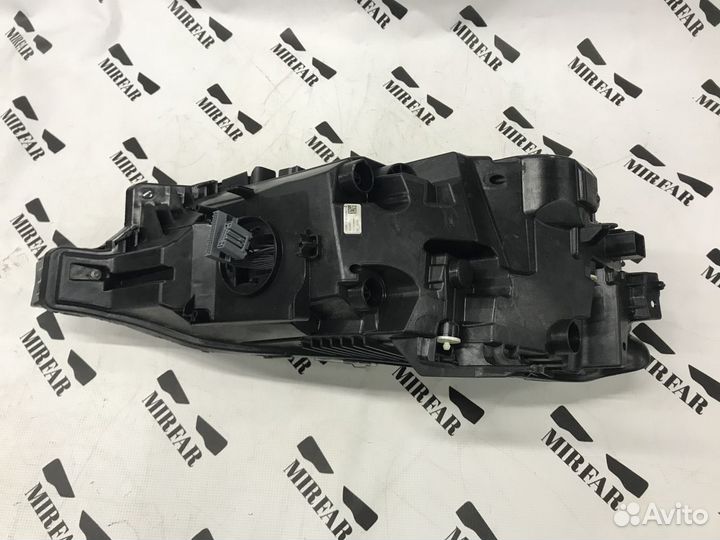 Фара левая Volvo XC60 2017-2022