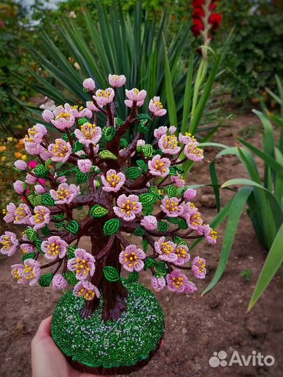 Ручная работа, сакура из бисера