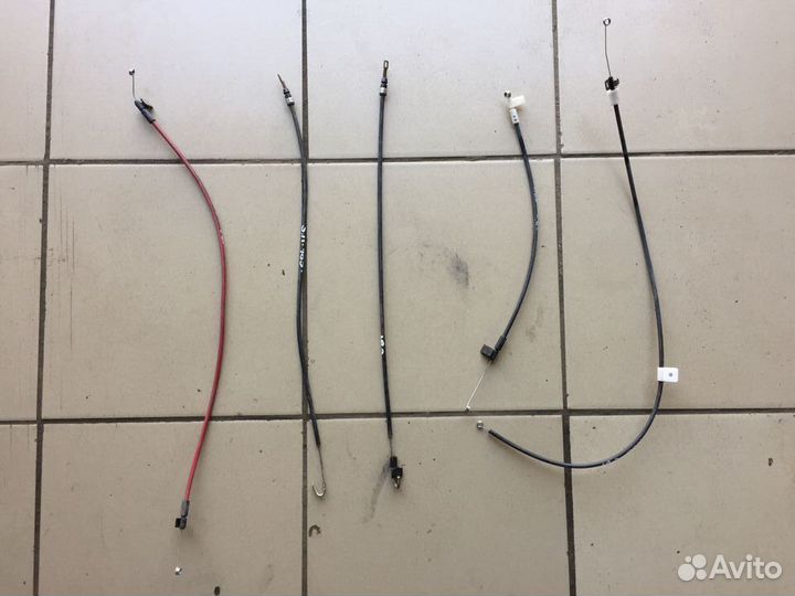 Тросик двери Land Rover Freelander 1