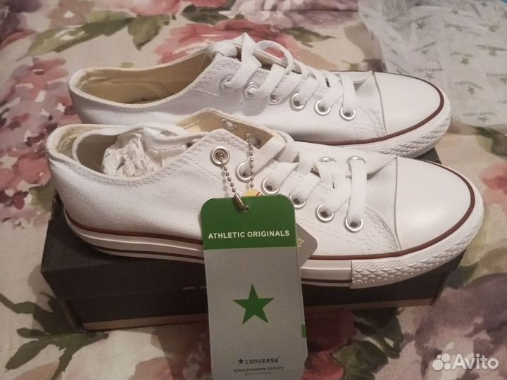 Конверсы белые