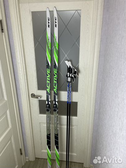 Беговые лыжи классические новые