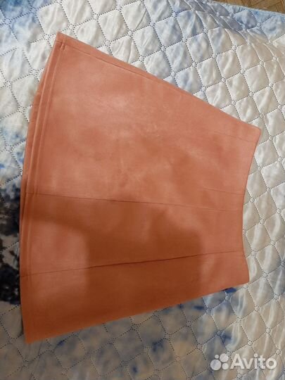 Юбки разные 42-44новые