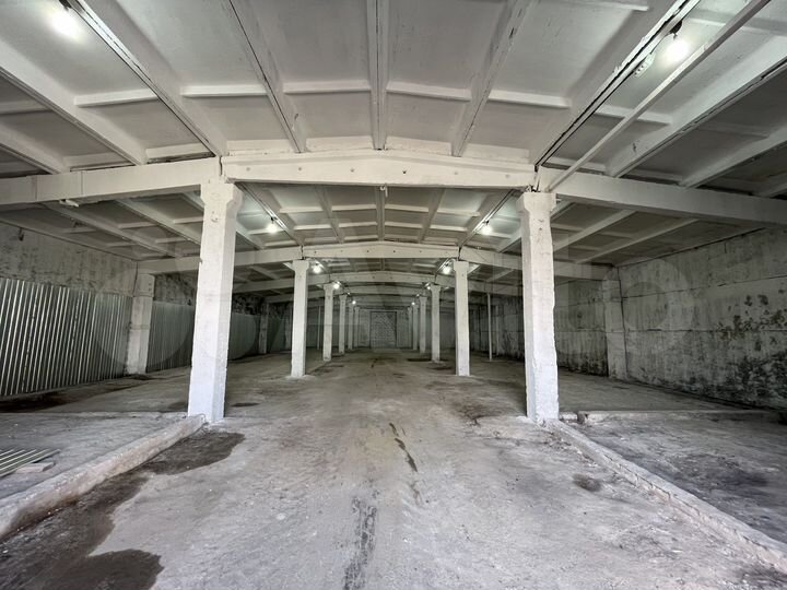 Оптовый склад, 1200 м²