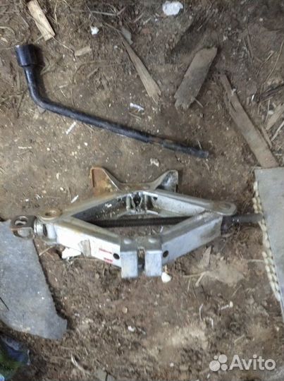 Донкрат на, Suzuki Swift