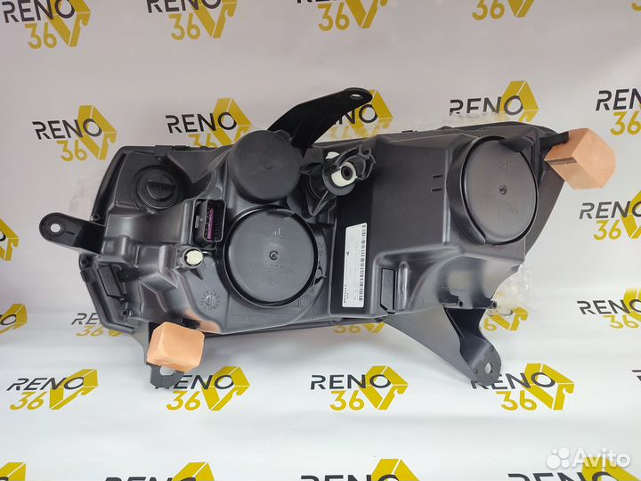 Фара передняя левая, правая на Renault Logan 2
