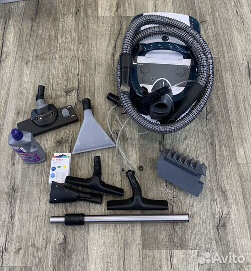 Моющий пылесос Bosch aquawash&clean 4(3780ясс)