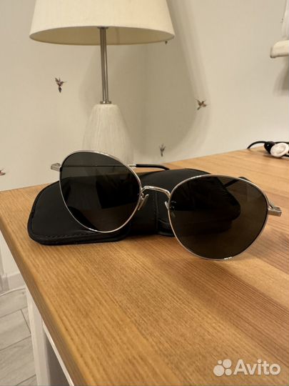 Солнцезащитные очки saint laurent