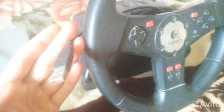 Игровой руль logitech