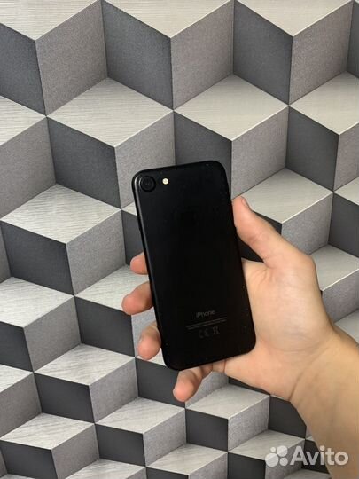Телефон iPhone 7 128gb