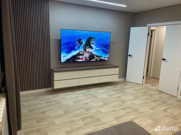 Подвесные и напольные горки, тумбы на заказ