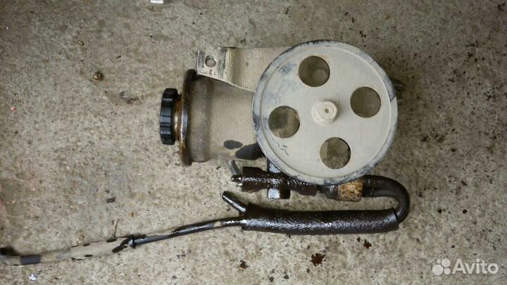 Насос гидроусилителя Toyota Corolla AE100 Б/у