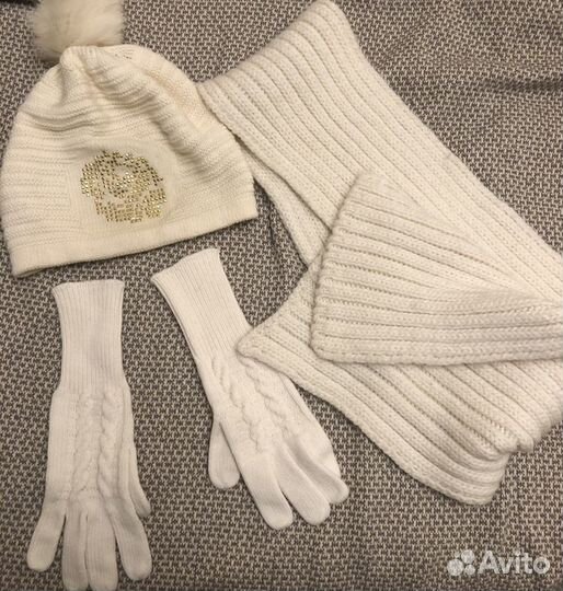 Комплект - шапка, шарф, перчатки