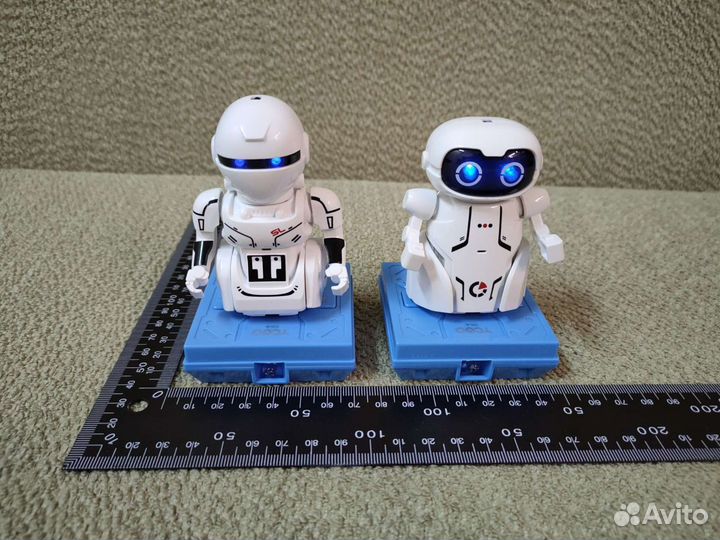 Мини роботы Silverlit новые