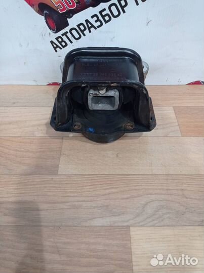Опора подушка двигателя Citroen C4 2 B7 2011