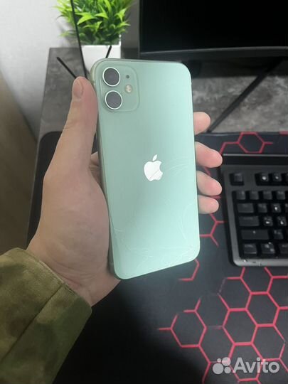 iPhone 11, 64 ГБ
