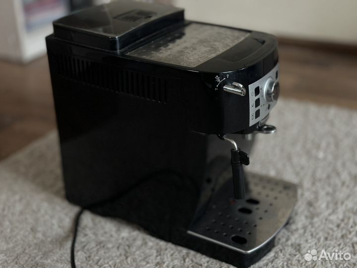 Кофемашина автоматическая delonghi