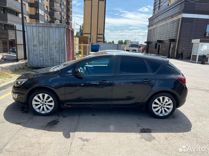Opel Astra 1.6 МТ, 2011, 175 000 км
