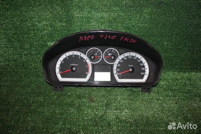 Панель приборов Chevrolet Aveo T250 МКПП