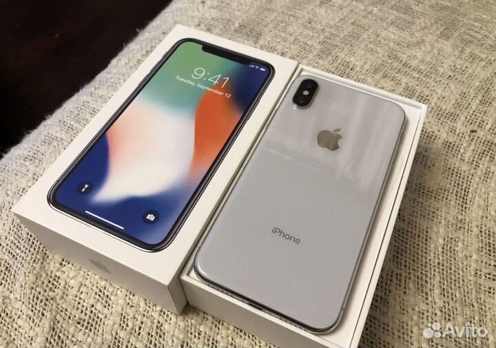 iPhone X, 64 ГБ