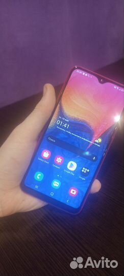 Samsung Galaxy A10, 2/32 ГБ