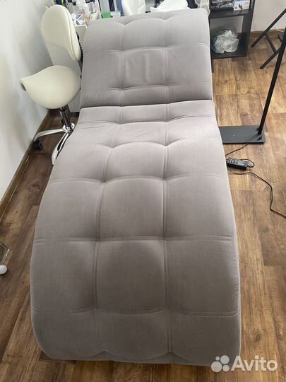 Анатомическая кушетка для наращивания ресниц