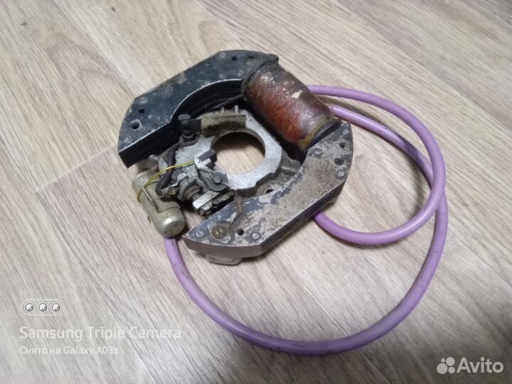 Катушка на зид