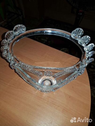 Хрустальная вазочка