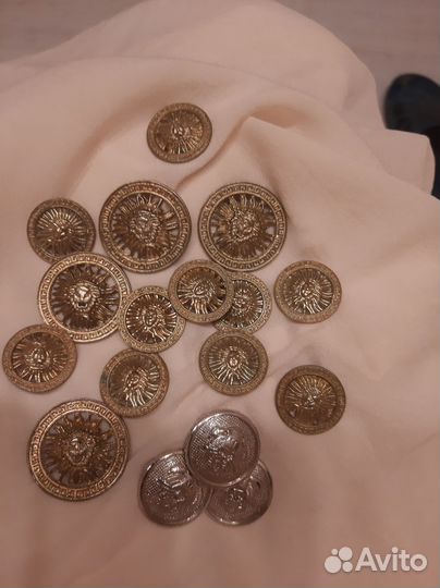 Пуговицы с изображением льва