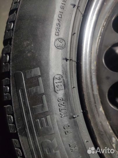 R16 Pirelli Winter Sottozero 210 Serie II 205/60, PCD 5x100 DIA 57.1