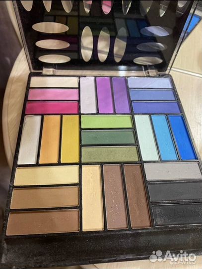 Тени для век