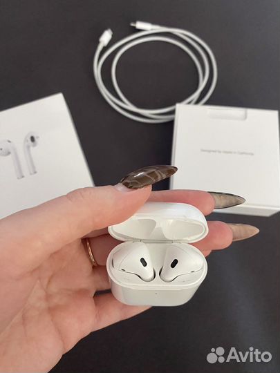 Наушники apple airpods 2 с беспроводной зарядкой