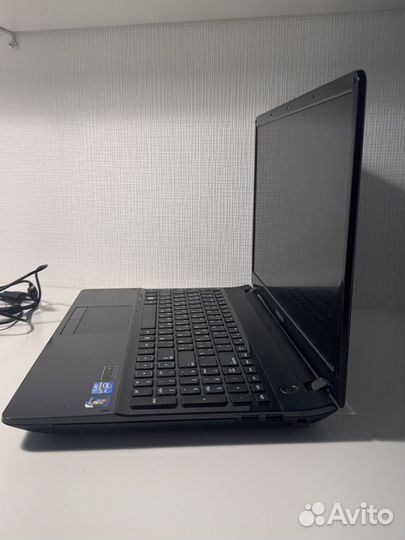 Ноутбук Samsung NP-300E5A i3-2350M/8гб/500гб