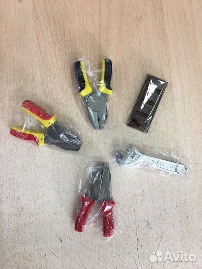 Зажигалка многоразовая Плоскогубцы, Разводной ключ