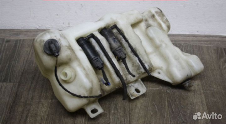 Бачок омывателя BMW E39 1997