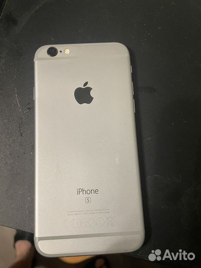Телефон iPhone 6s